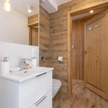 Butikowe & Sauna By Renters *