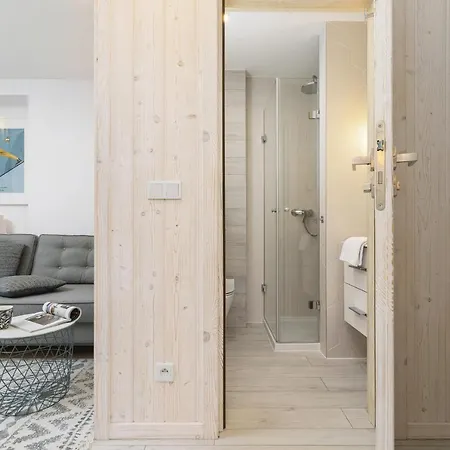 Butikowe & Sauna By Renters *